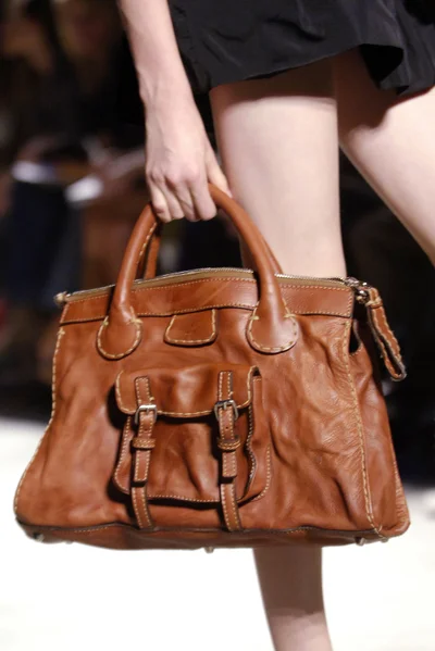 Look 19